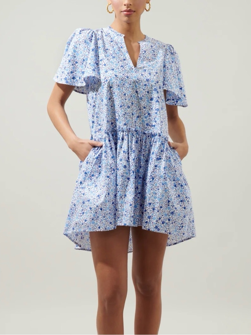 Sugarlips Blue and White Floral High-Low V-Neck Dress - Picture 2 of 6
